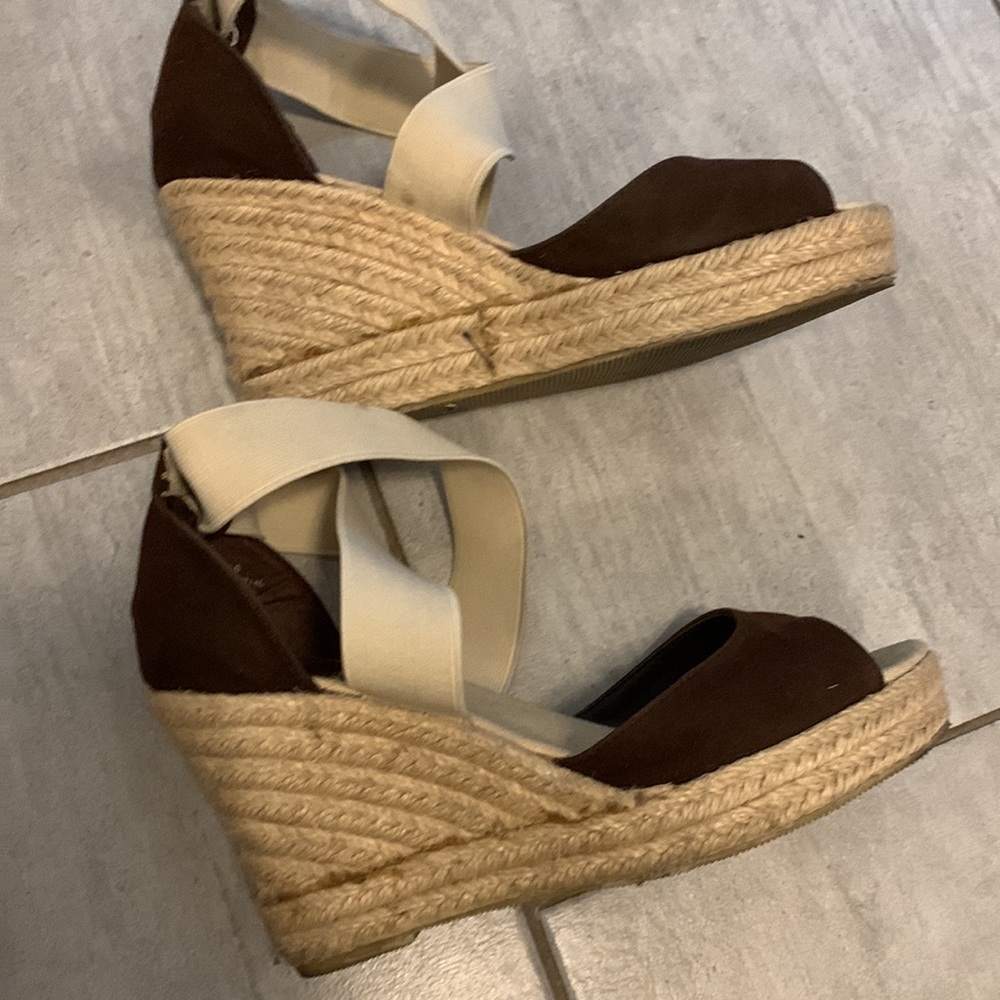Size 7 brown Wedge shoes Bamboo